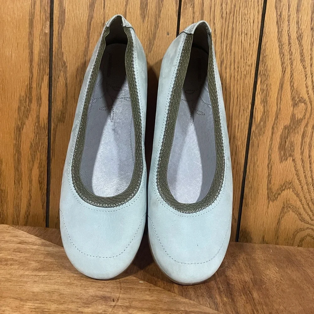 Patagonia" Light Blue Suede Slip-On Flats - Picture 7 of 11